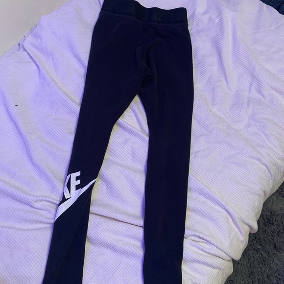 Nike Leggings - Picture 3 of 4
